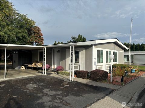 Photo of 7901 W Clearwater Avenue #182, Kennewick, WA 99336 (MLS # 2441115)