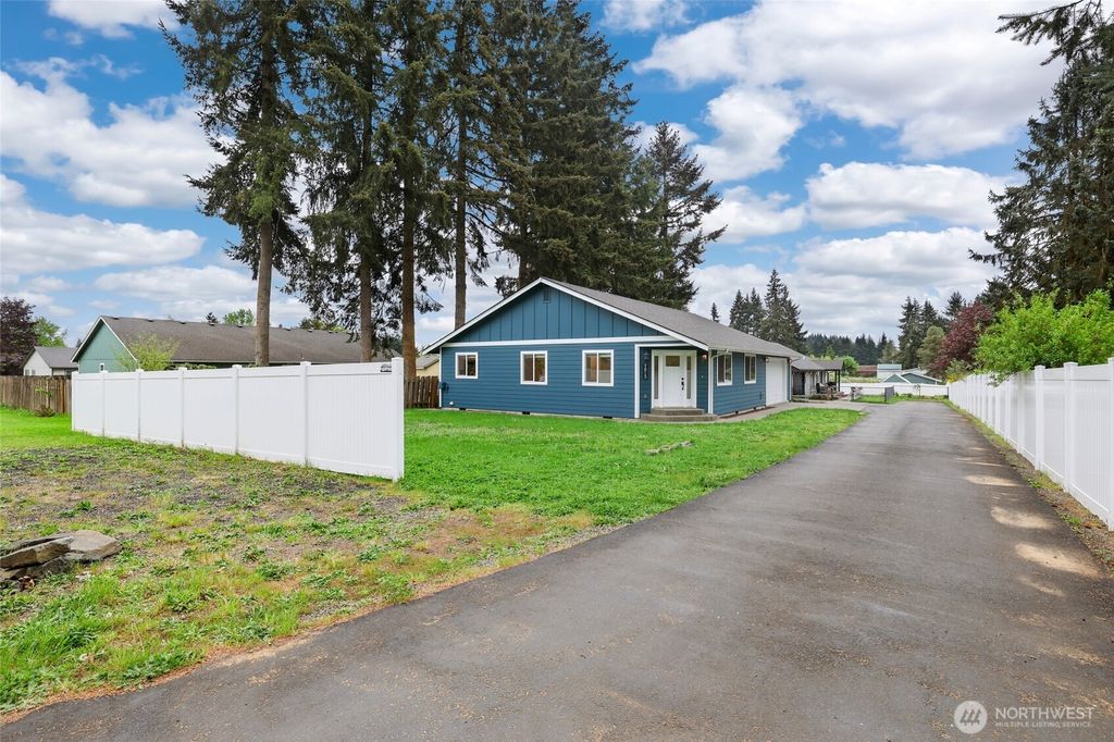 Photo of 9815 178th Way SW, Rochester, WA 98579 (MLS # 2517896)