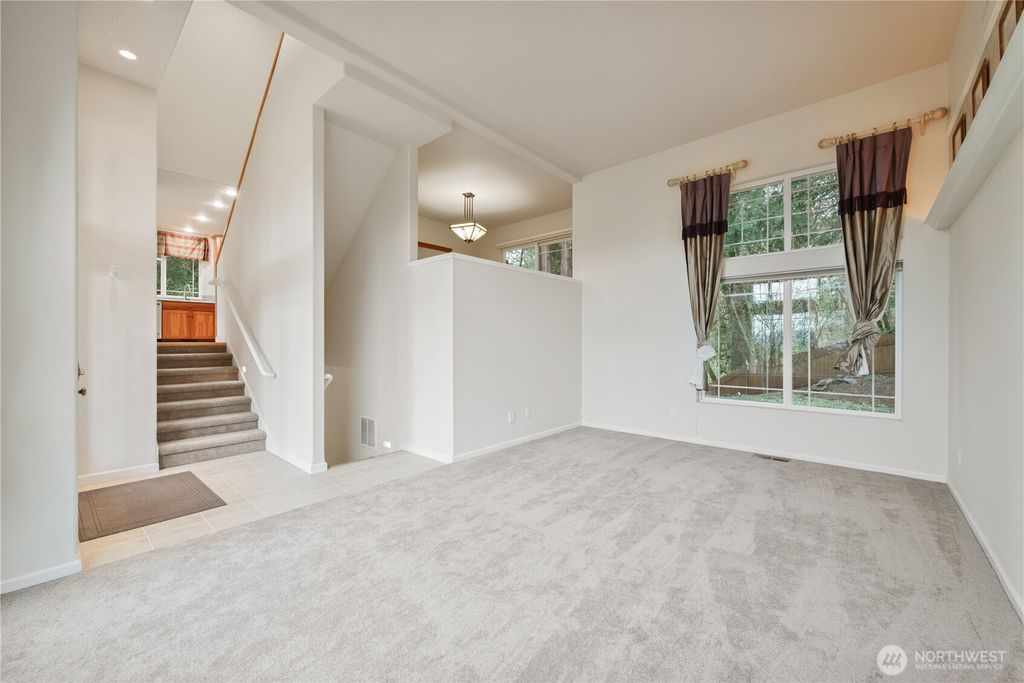 Photo of 245 W St James Place, Longview, WA 98632 (MLS # 2500094)