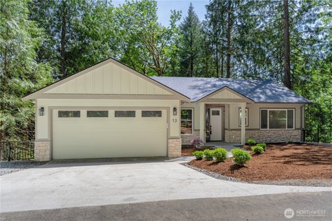 Photo of 13 Deer Run LN, Bellingham, WA 98229 (MLS # 2523070)