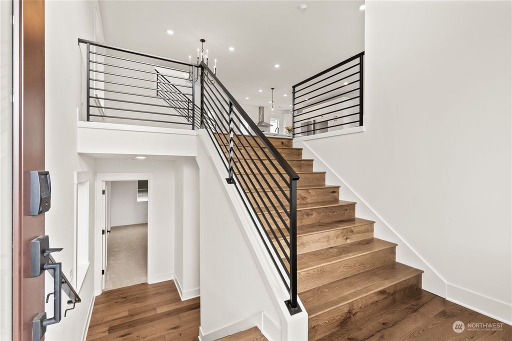 Photo of 12222 78th Lane NE, Kirkland, WA 98034 (MLS # 2012107)