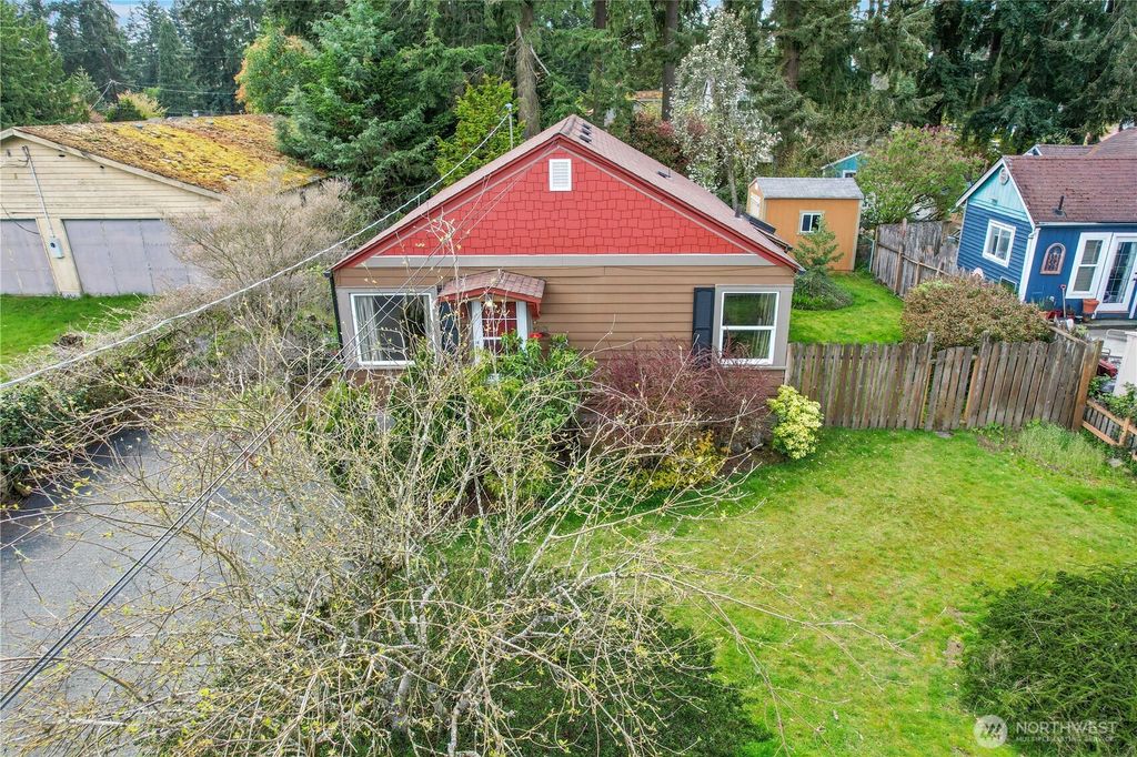 Photo of 16751 Linden Avenue N, Shoreline, WA 98133 (MLS # 2509649)