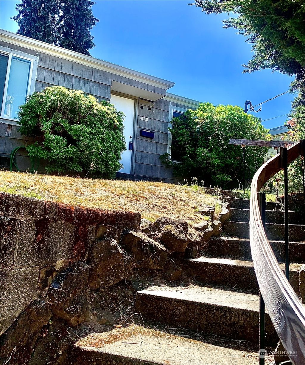 Photo of 6208 29th Avenue NE, Seattle, WA 98115 (MLS # 2136463)