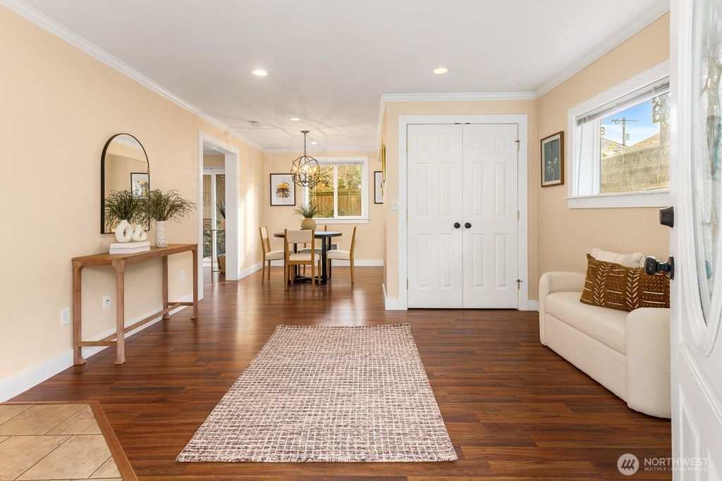 Photo of 8026 Sunnyside Avenue N, Seattle, WA 98103 (MLS # 2333315)