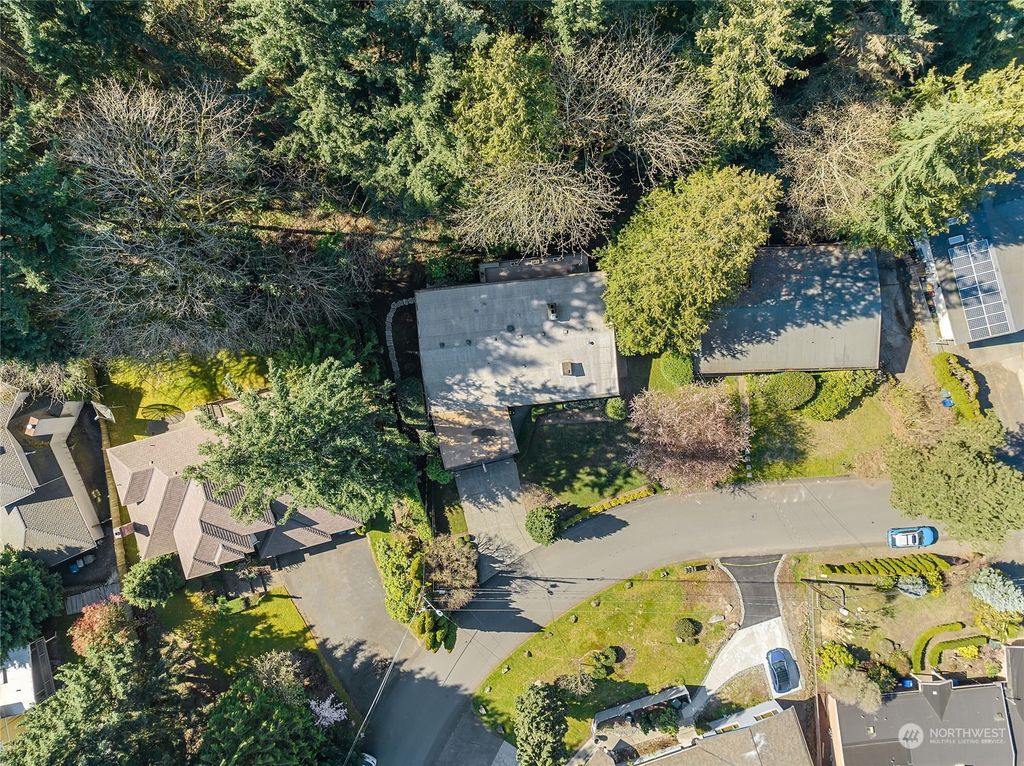 Photo of 3115 103rd Avenue NE, Bellevue, WA 98004 (MLS # 2210288)