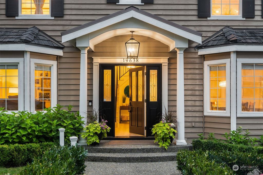 Photo of 19638 110th Place NE, Bothell, WA 98011 (MLS # 2164552)