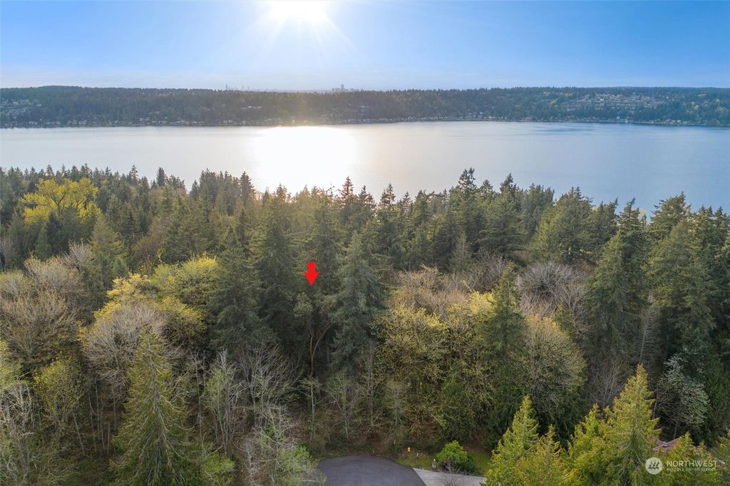 Photo of 19700 SE 17th Street, Sammamish, WA 98075 (MLS # 2191700)