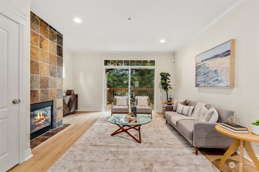 Photo of 17815 80th Avenue NE #C6, Kenmore, WA 98023 (MLS # 2048762)