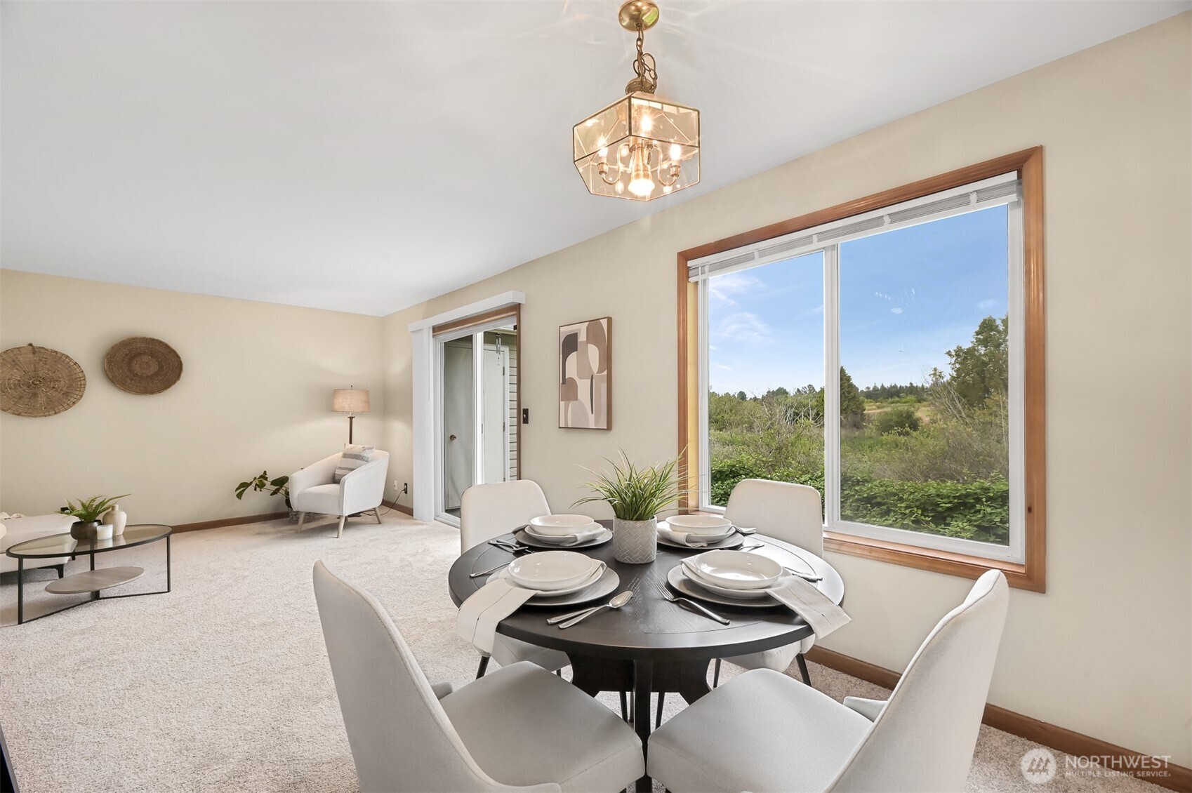 Bellingham, Washington 98226, United States, 3 Bedrooms Bedrooms, ,2 BathroomsBathrooms,Residential,Active,106605