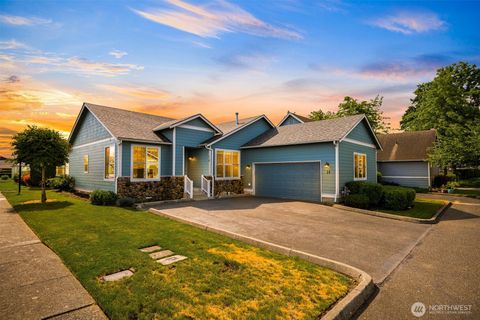 Photo of 500 Fieldstone Loop #14, Lynden, WA 98264 (MLS # 2528470)