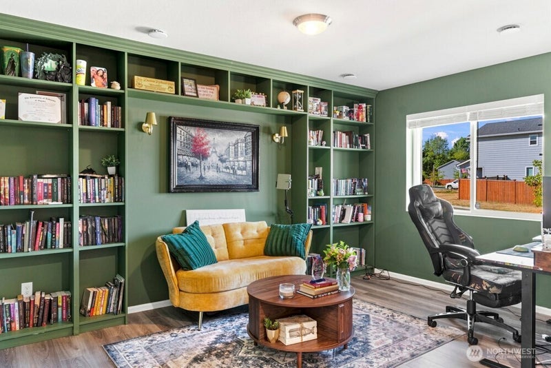 15057 Iverson Loop SE