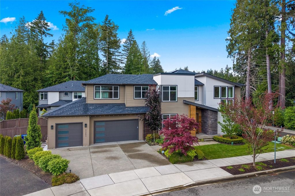 Photo of 2483 NE 242nd Place PL, Sammamish, WA 98074 (MLS # 2525896)