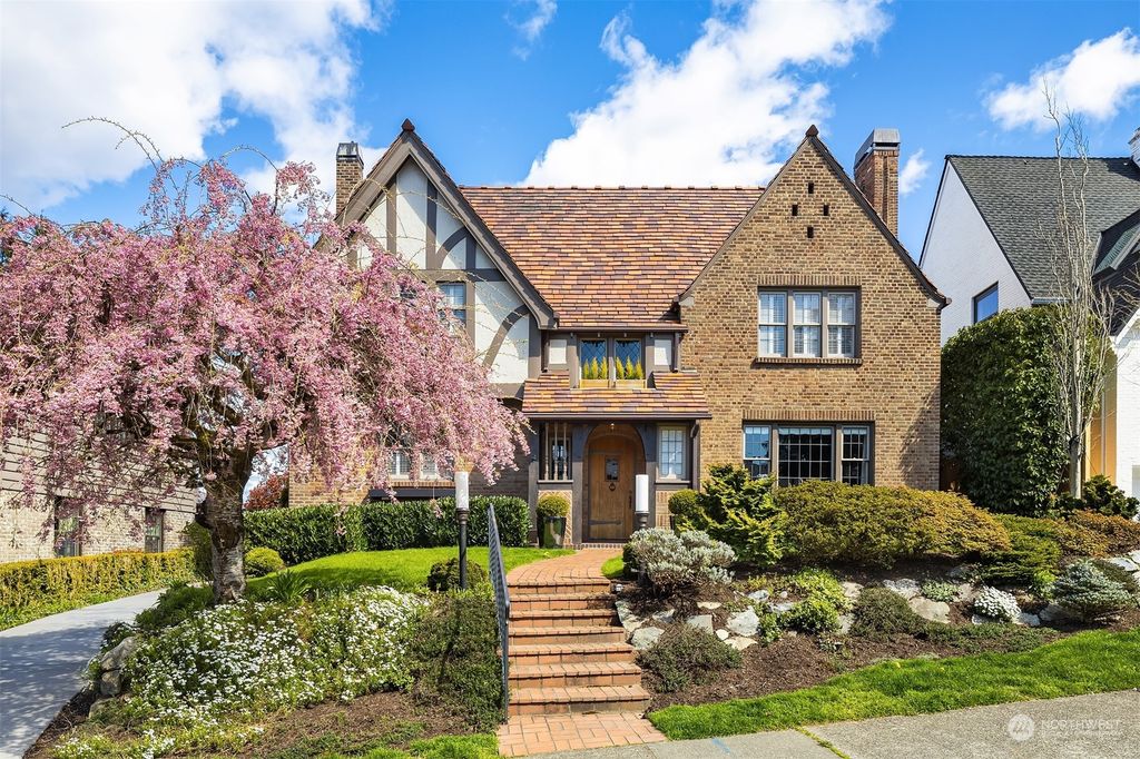 Photo of 1518 Parkside Drive E, Seattle, WA 98112 (MLS # 2048798)