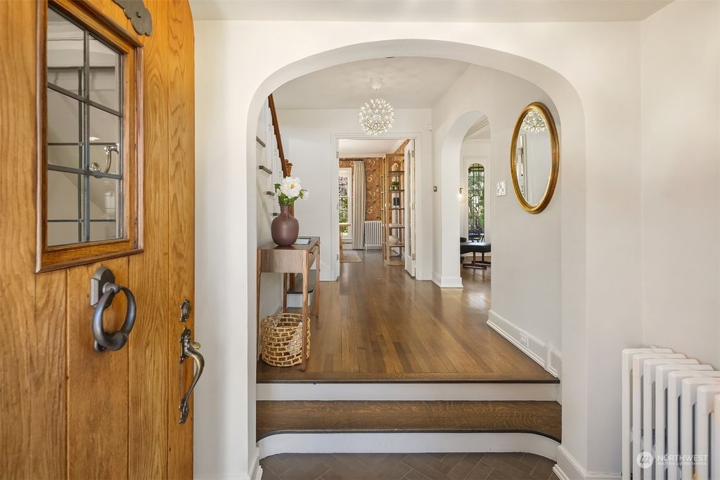 Photo of 1518 Parkside Drive E, Seattle, WA 98112 (MLS # 2048798)