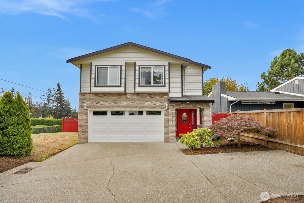 Photo of 21232 92nd Place W, Edmonds, WA 98020 (MLS # 2435613)