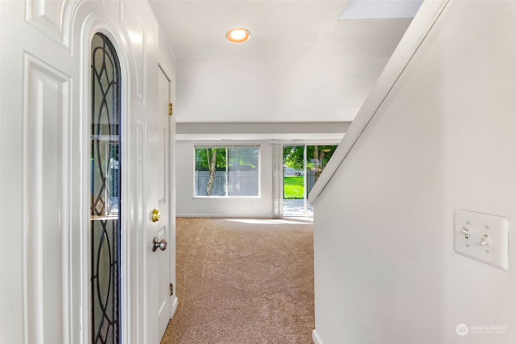 Photo of 10967 SE 169th Place, Renton, WA 98055 (MLS # 2072925)