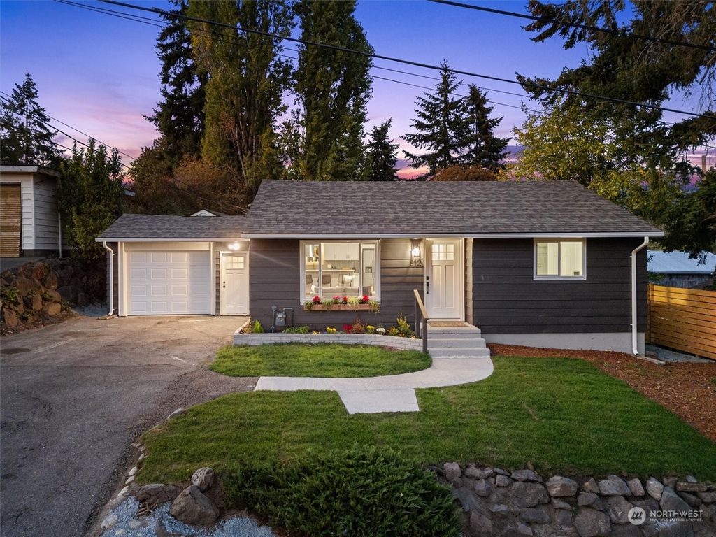 Photo of 812 SW 104TH Street, Seattle, WA 98146 (MLS # 2301856)