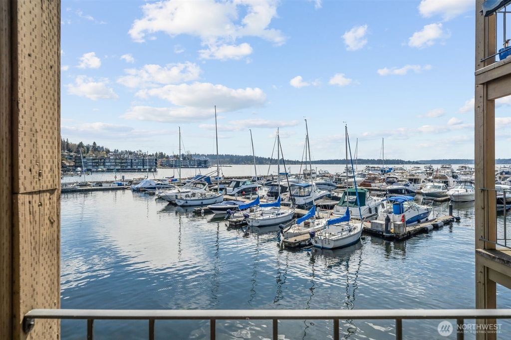 Photo of 65 Kirkland Avenue #202, Kirkland, WA 98033 (MLS # 2515206)