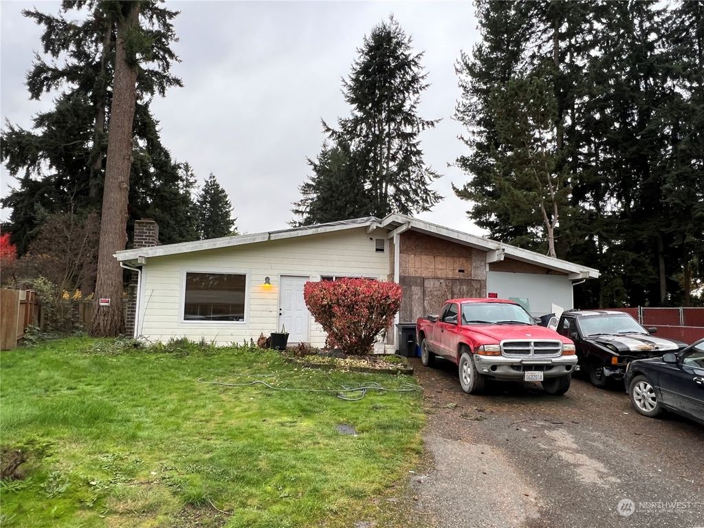 Photo of 4816 103rd Place NE, Marysville, WA 98270 (MLS # 2177946)