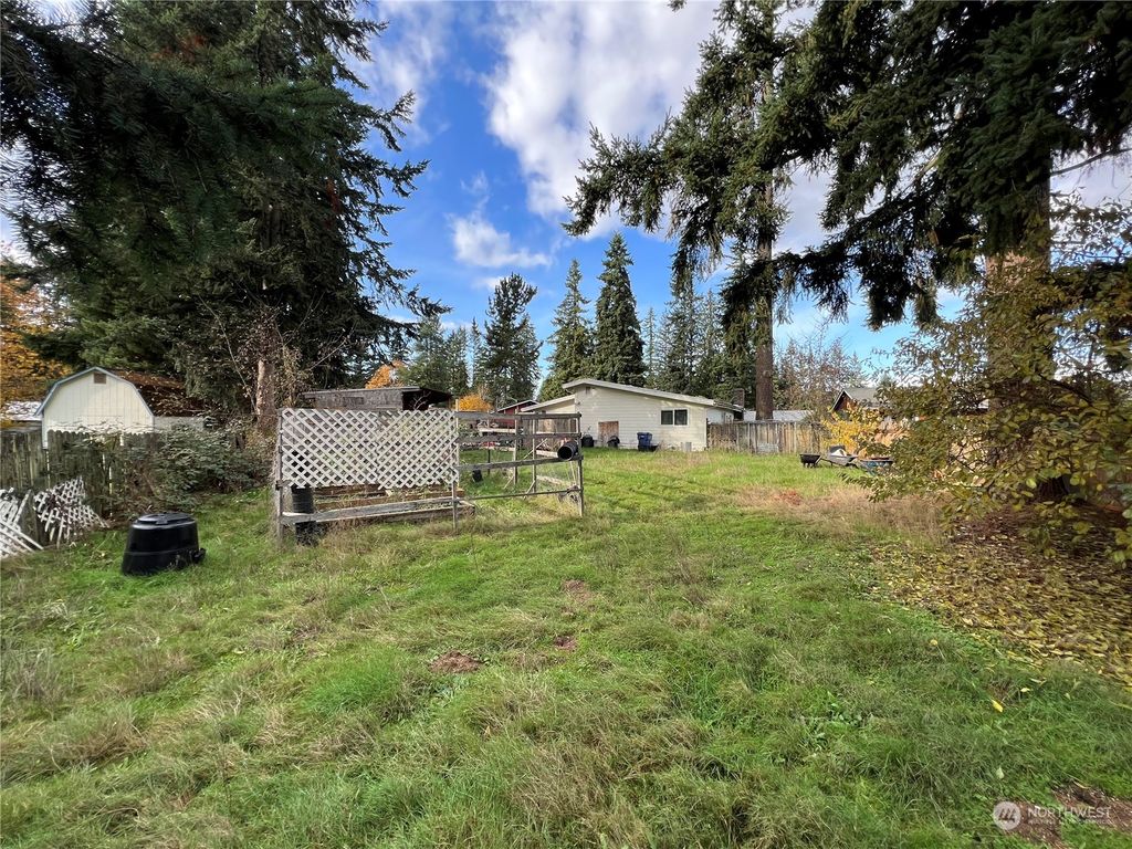 Photo of 4816 103rd Place NE, Marysville, WA 98270 (MLS # 2177946)