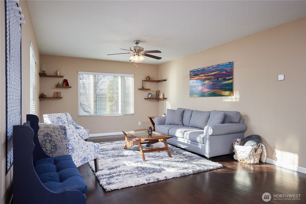 Photo of 123 E Maple Street, Walla Walla, WA 99362 (MLS # 2471783)