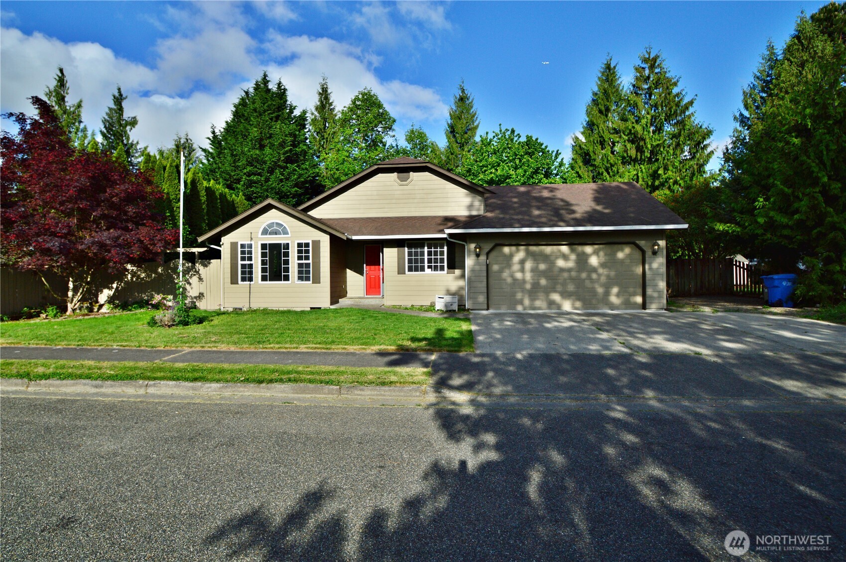 910 11th Street SE