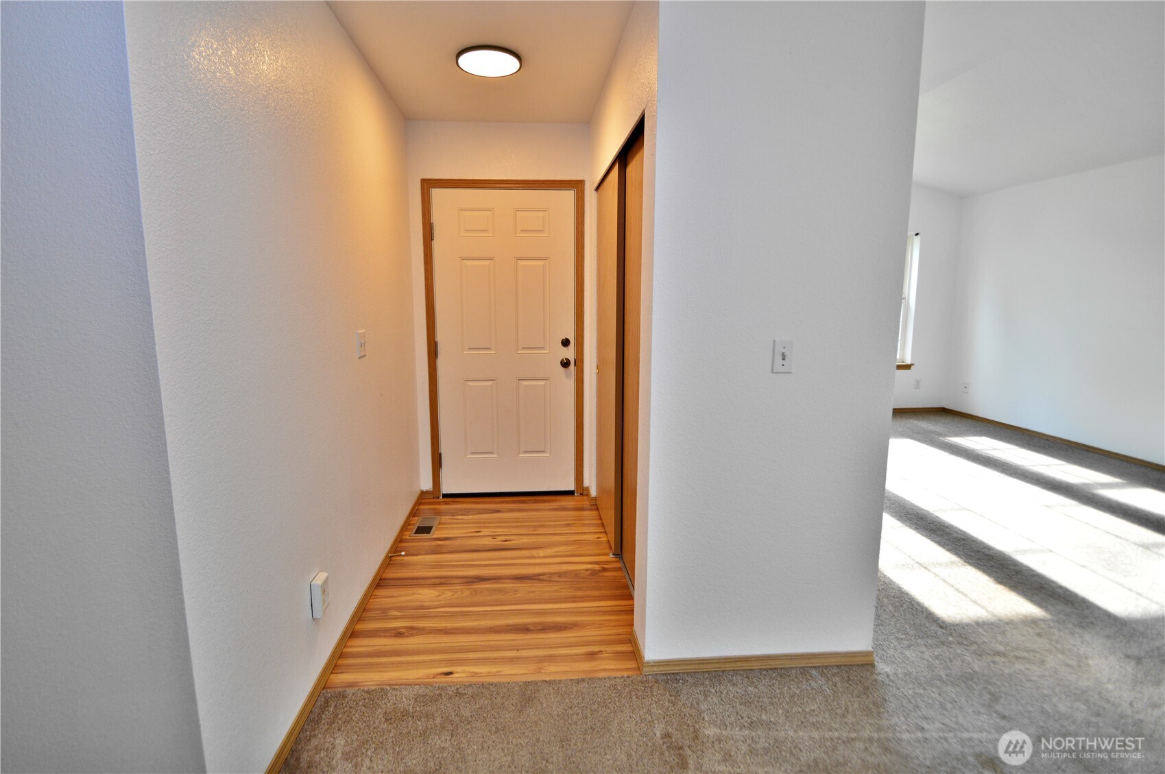 910 11th Street SE