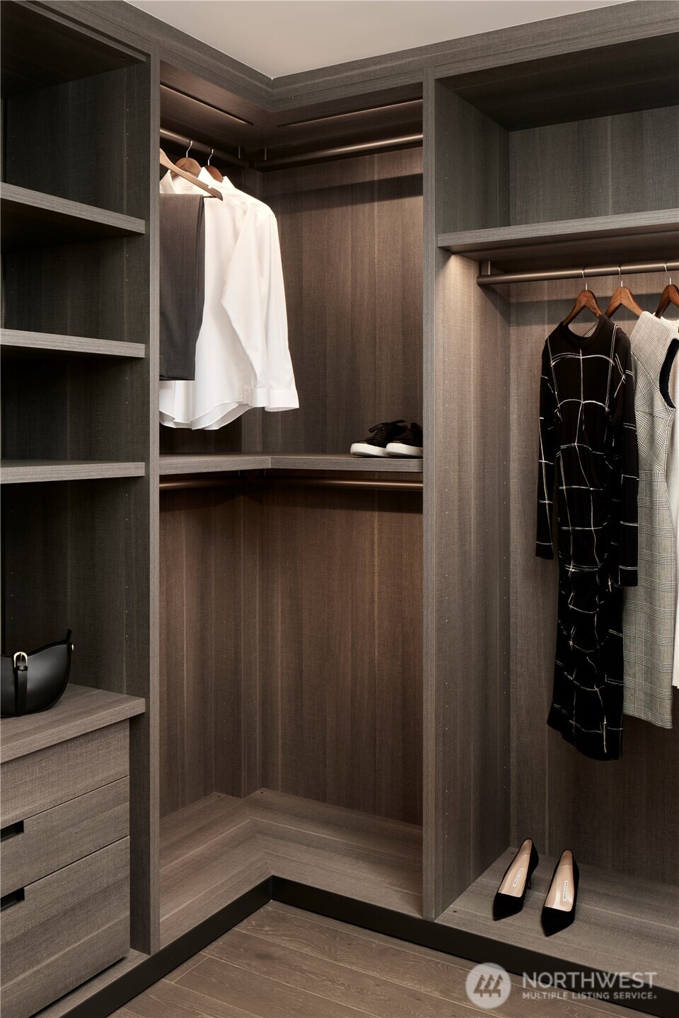 838 Avenue Square NE 1202