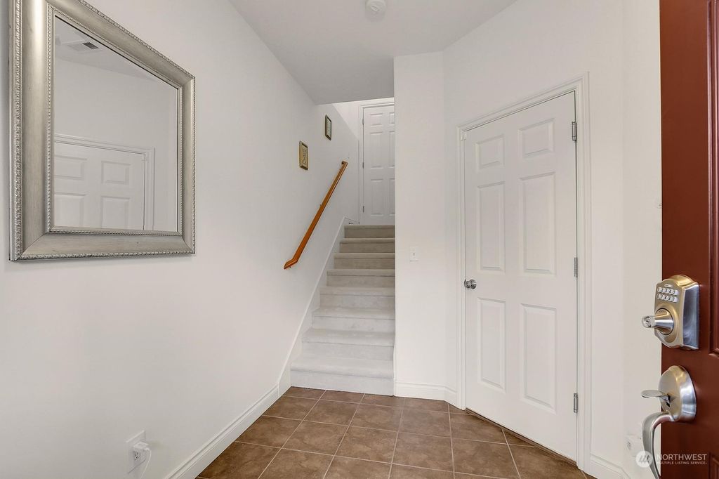 Photo of 7924 150th Court NE, Redmond, WA 98052 (MLS # 2193950)