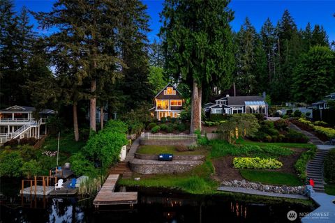 Photo of 2057 E Beaver Lake Drive SE, Sammamish, WA 98075 (MLS # 2531836)