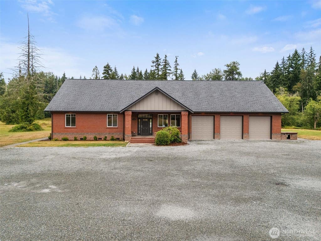 Photo of 30121 41st Avenue E, Graham, WA 98338 (MLS # 2556773)