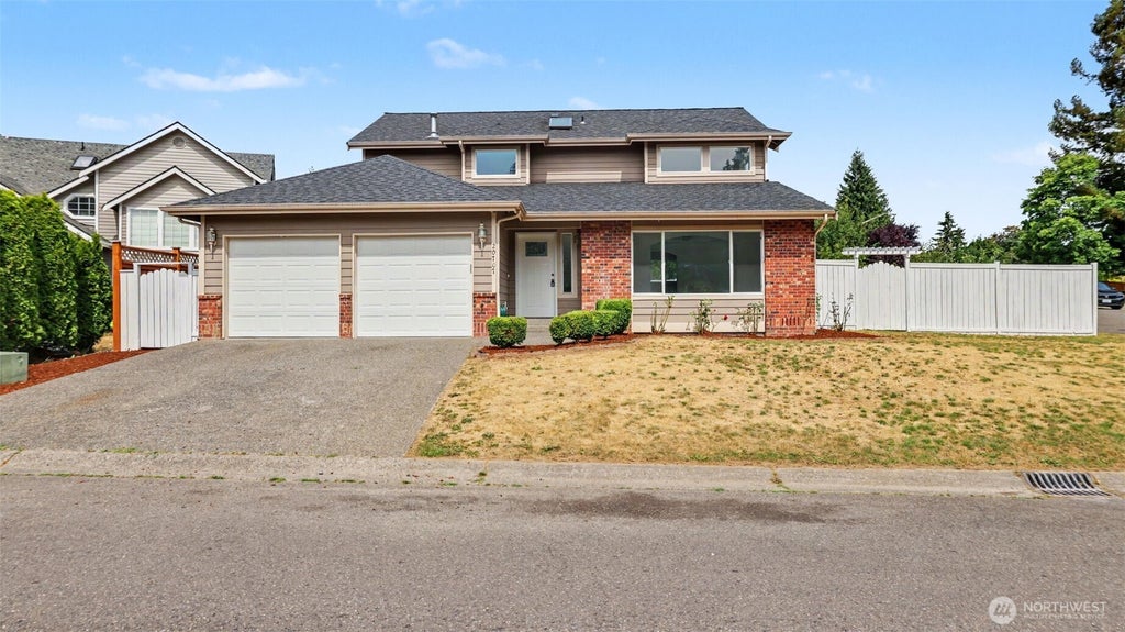 Photo of 20707 122nd Place SE, Kent, WA 98031 (MLS # 2557946)
