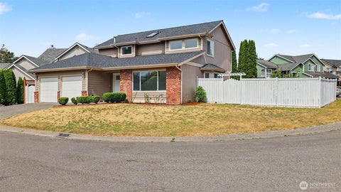 Photo of 20707 122nd Place SE, Kent, WA 98031 (MLS # 2557946)