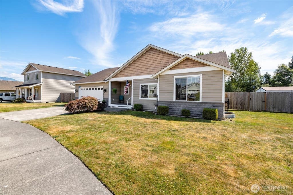 Photo of 1810 Tundra Loop, Mount Vernon, WA 98273 (MLS # 2562858)