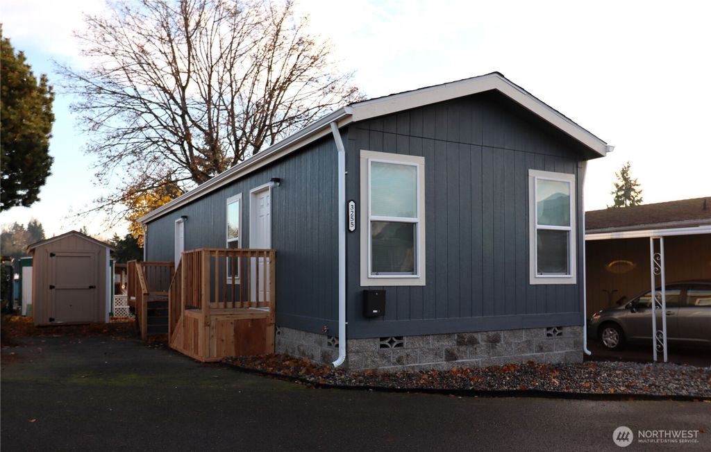 Photo of 3255 S 181st Street #97, SeaTac, WA 98188 (MLS # 2409658)