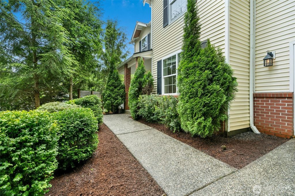 Photo of 11827 56th Avenue SE, Everett, WA 98208 (MLS # 2527407)