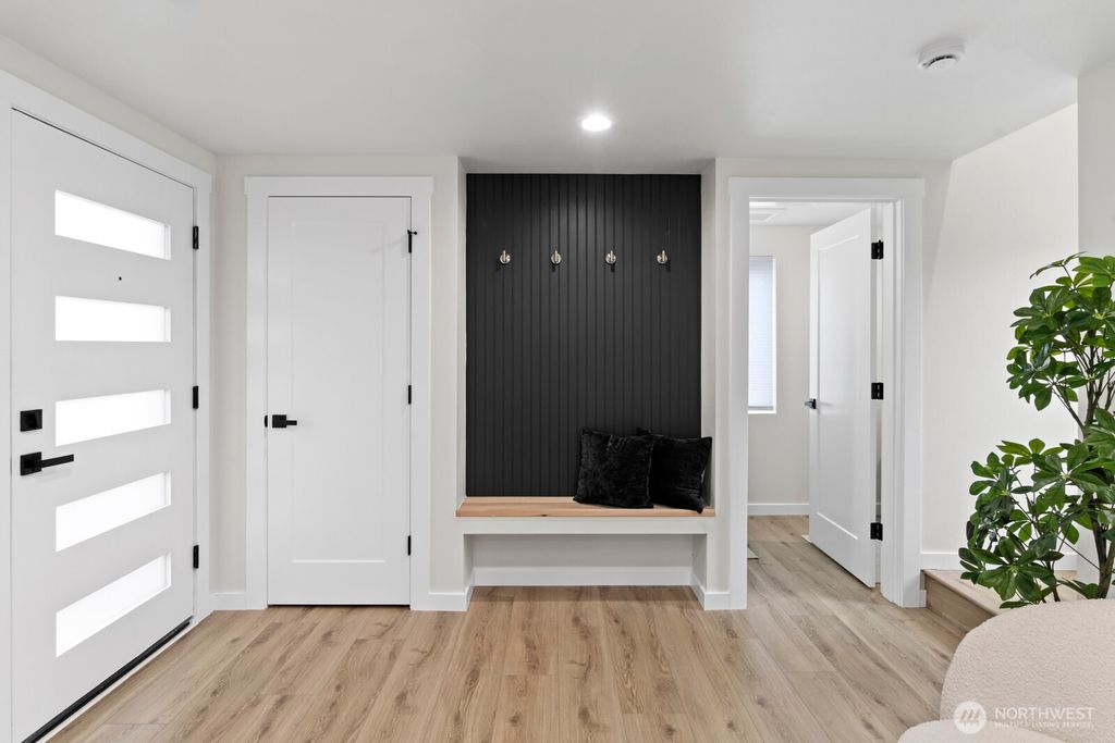 Photo of 2610 NW 80th st St, Seattle, WA 98117 (MLS # 2355777)