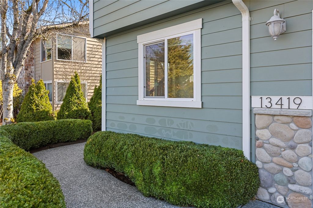 Photo of 13419 Wigen Road, Lynnwood, WA 98087 (MLS # 2047041)