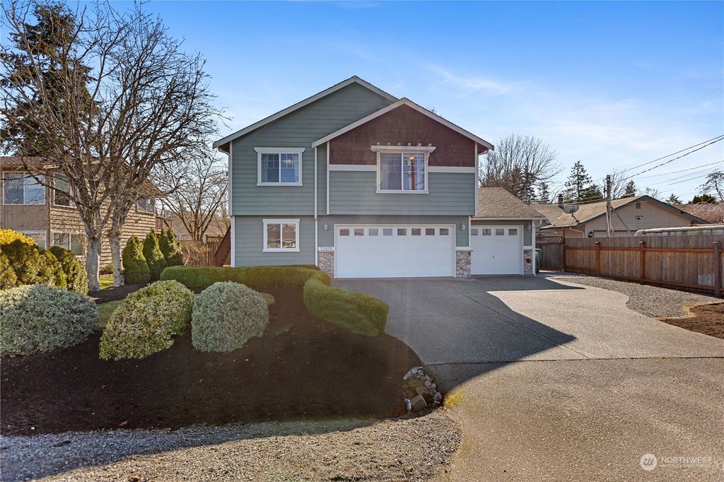 Photo of 13419 Wigen Road, Lynnwood, WA 98087 (MLS # 2047041)