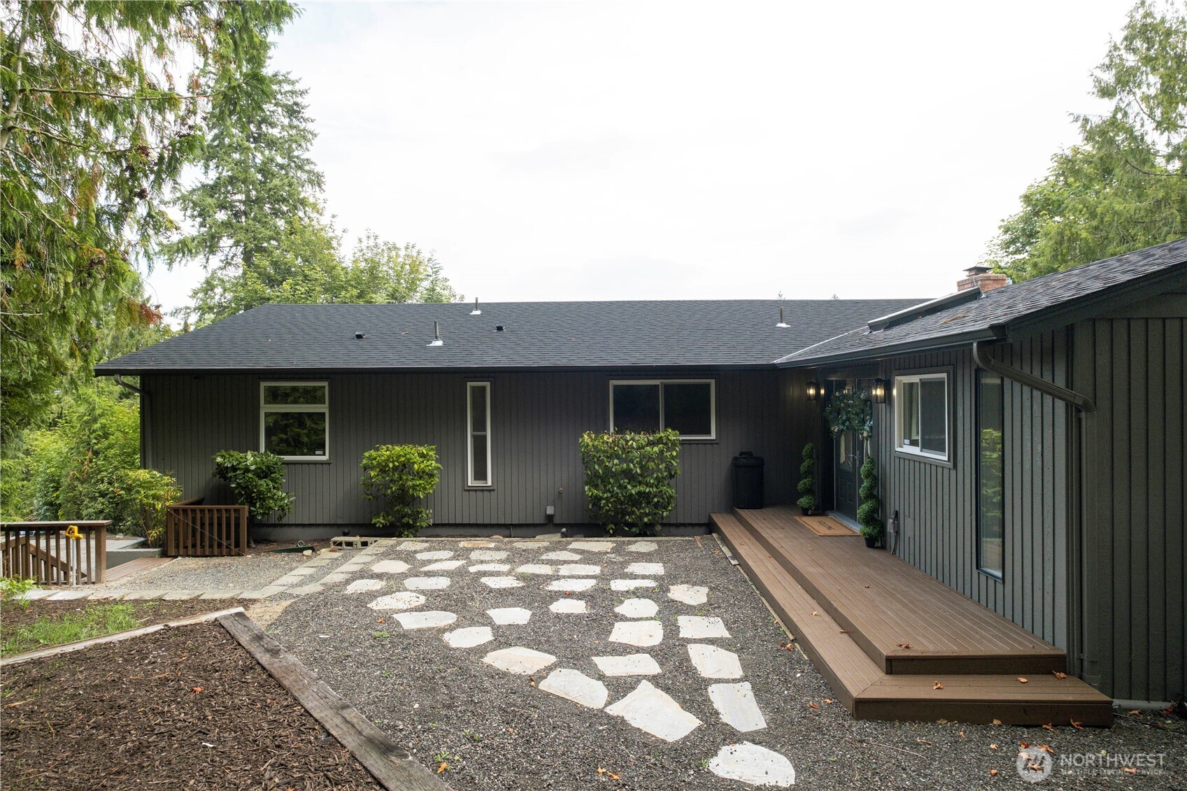 1122 118th Street NE