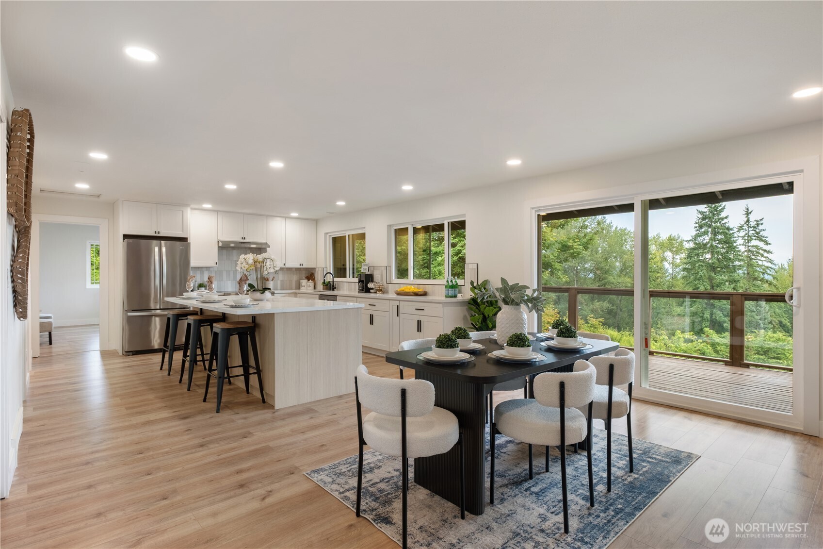 1122 118th Street NE