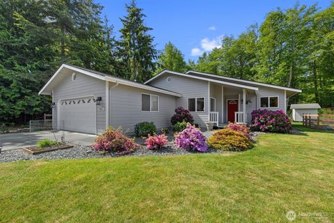 Photo of 2021 Doe Dr DR, Oak Harbor, WA 98277 (MLS # 2527112)