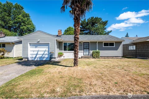 Photo of 3118 Maple Street, Longview, WA 98632 (MLS # 2562720)