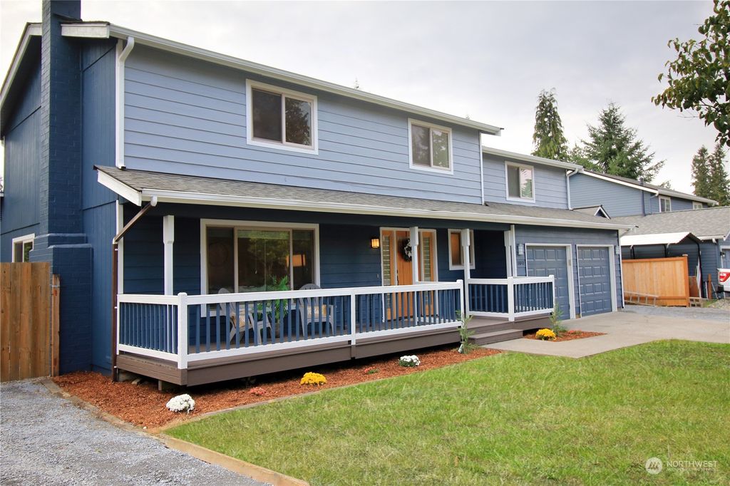 Photo of 11010 30th Drive SE, Everett, WA 98208 (MLS # 2295915)