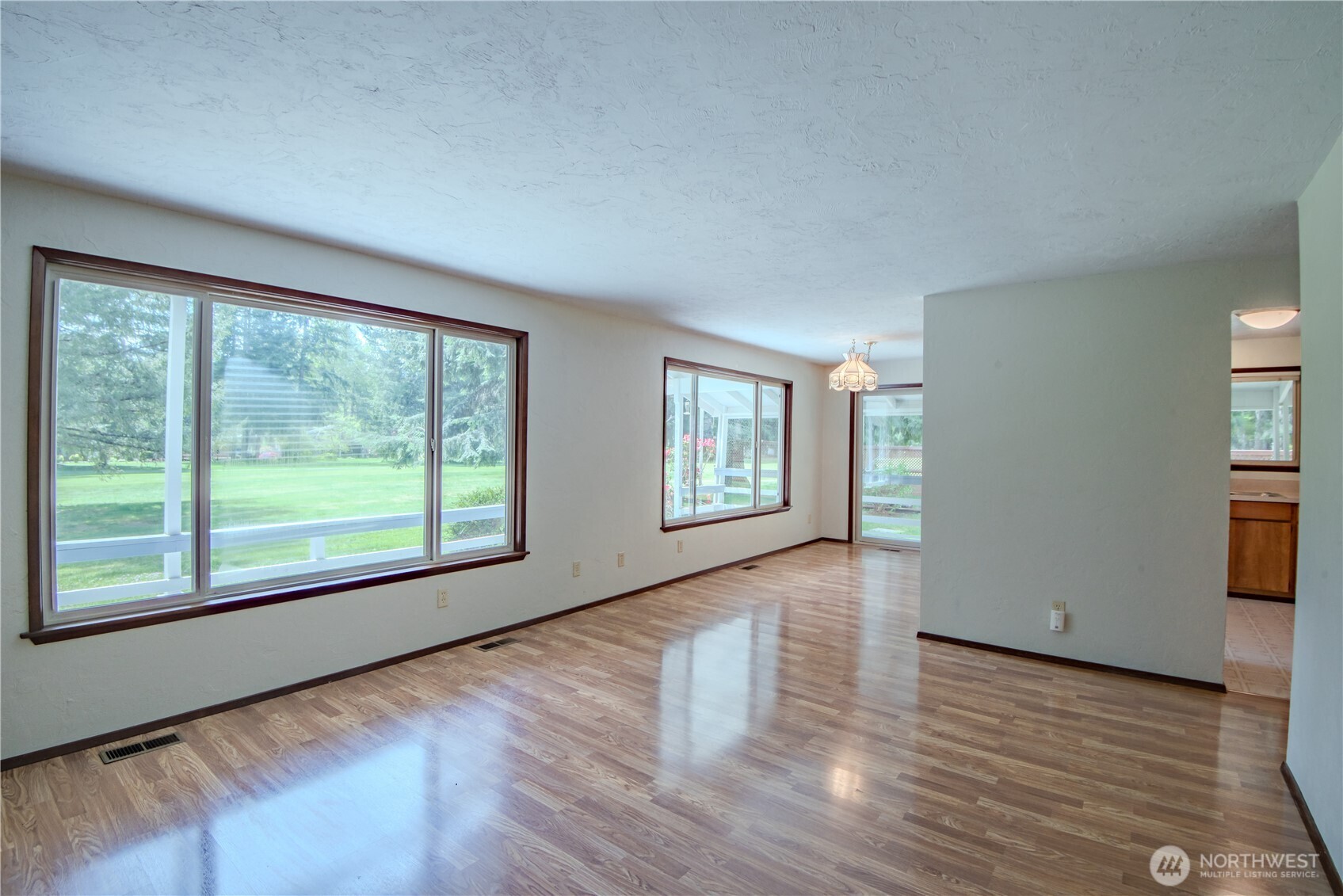 110 N Mount Noyes Way