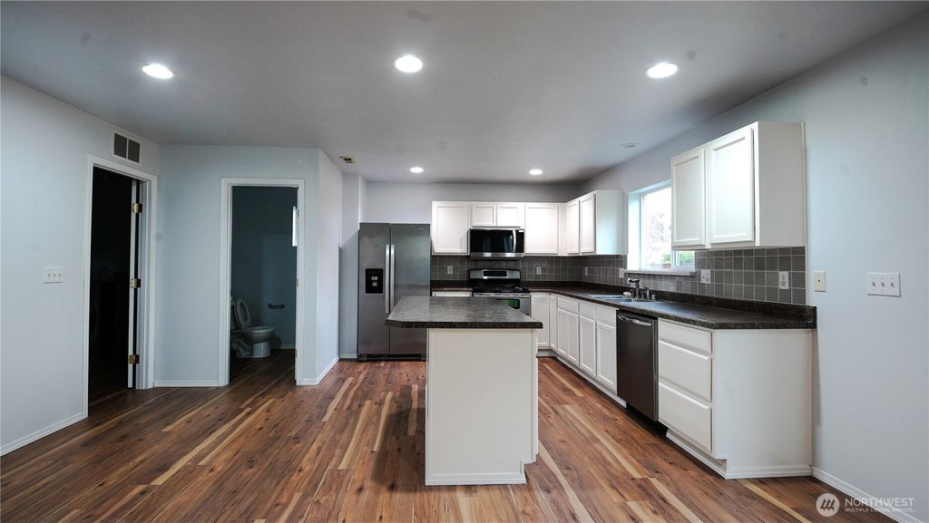 Photo of 2221 119th Drive SE, Lake Stevens, WA 98258 (MLS # 2428602)