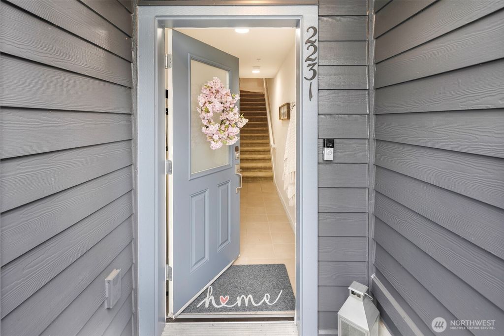 Photo of 2231 NW Moraine Place, Issaquah, WA 98027 (MLS # 2325987)