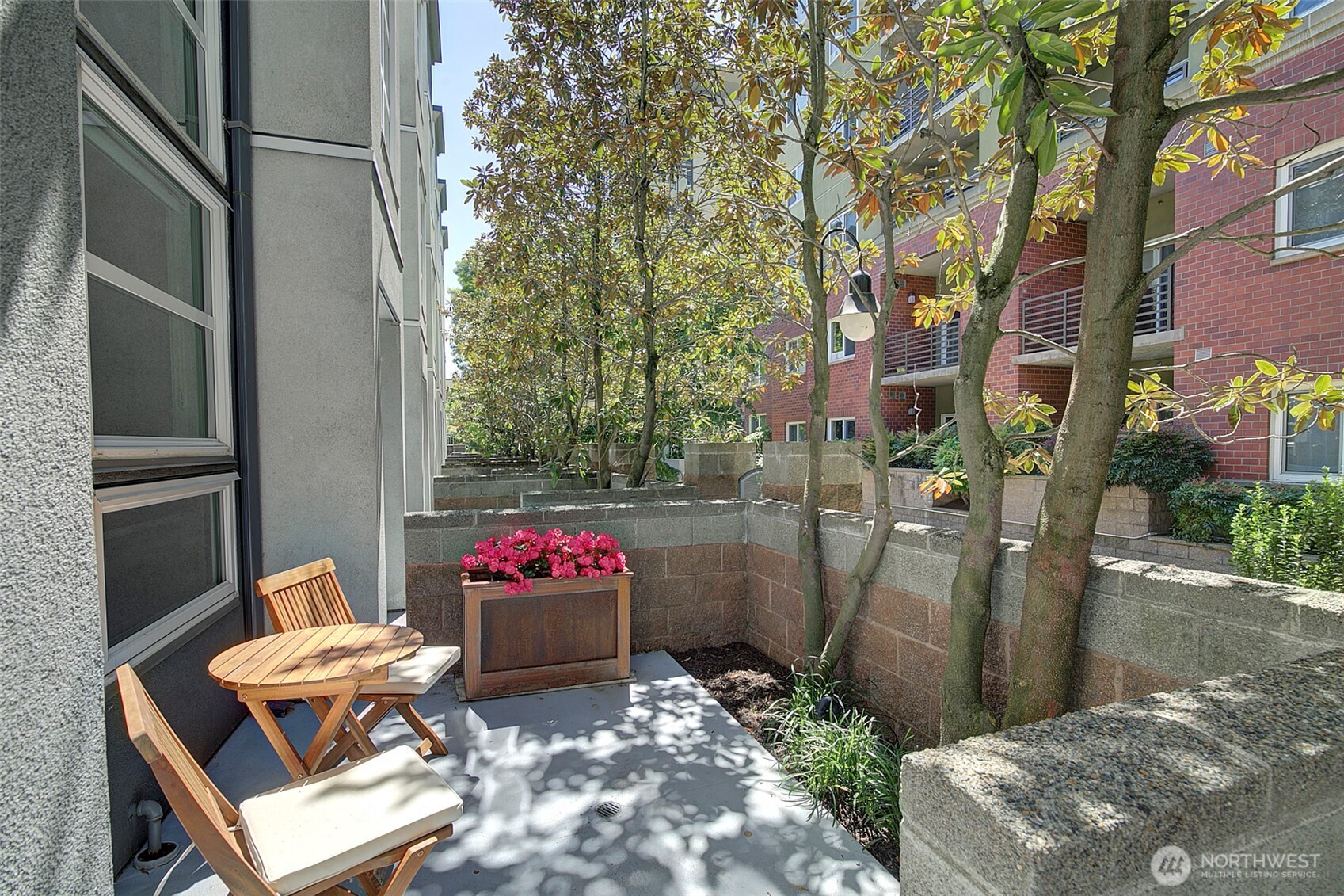 10042 Main Street 117