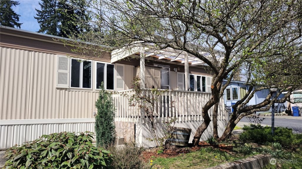 Photo of 24222 54th Avenue W #6, Mountlake Terrace, WA 98043 (MLS # 2217534)