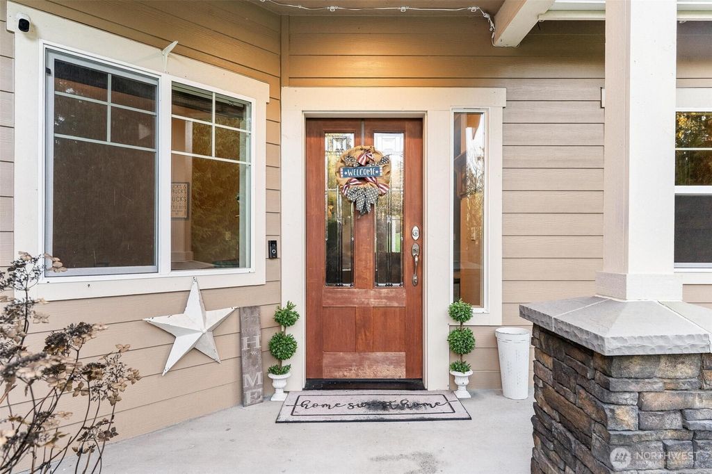 Photo of 4406 140th Street NW, Marysville, WA 98271 (MLS # 2470559)